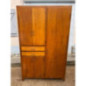 Armoire vintage bois portes et tiroirs années 70 bon état