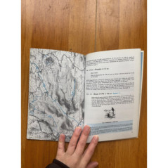 Guide randonnée GR4 Hauts plateaux et monts dAuvergne FFRP bon état
