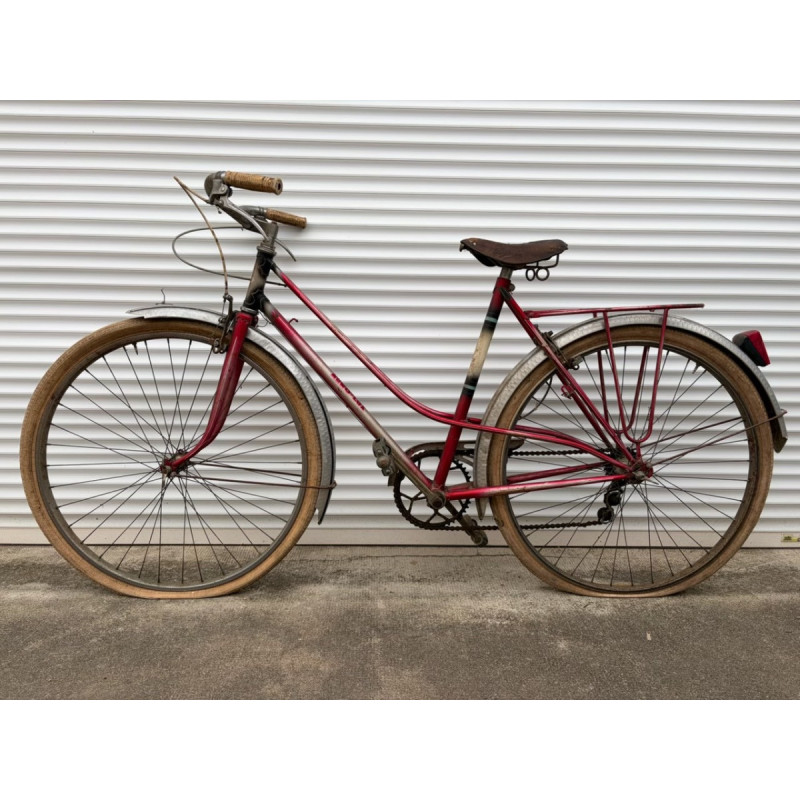 Vélo ancien vintage Cadre col de cygne 26 pouces